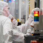 Micron Pledges Up to $100 Billion for Semiconductor Factory in New York