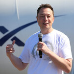 Elon Musk, Plus a Circle of Confidants, Tightens Control Over Twitter