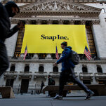 Snap Revenue Rises 5%, Reversing Declines