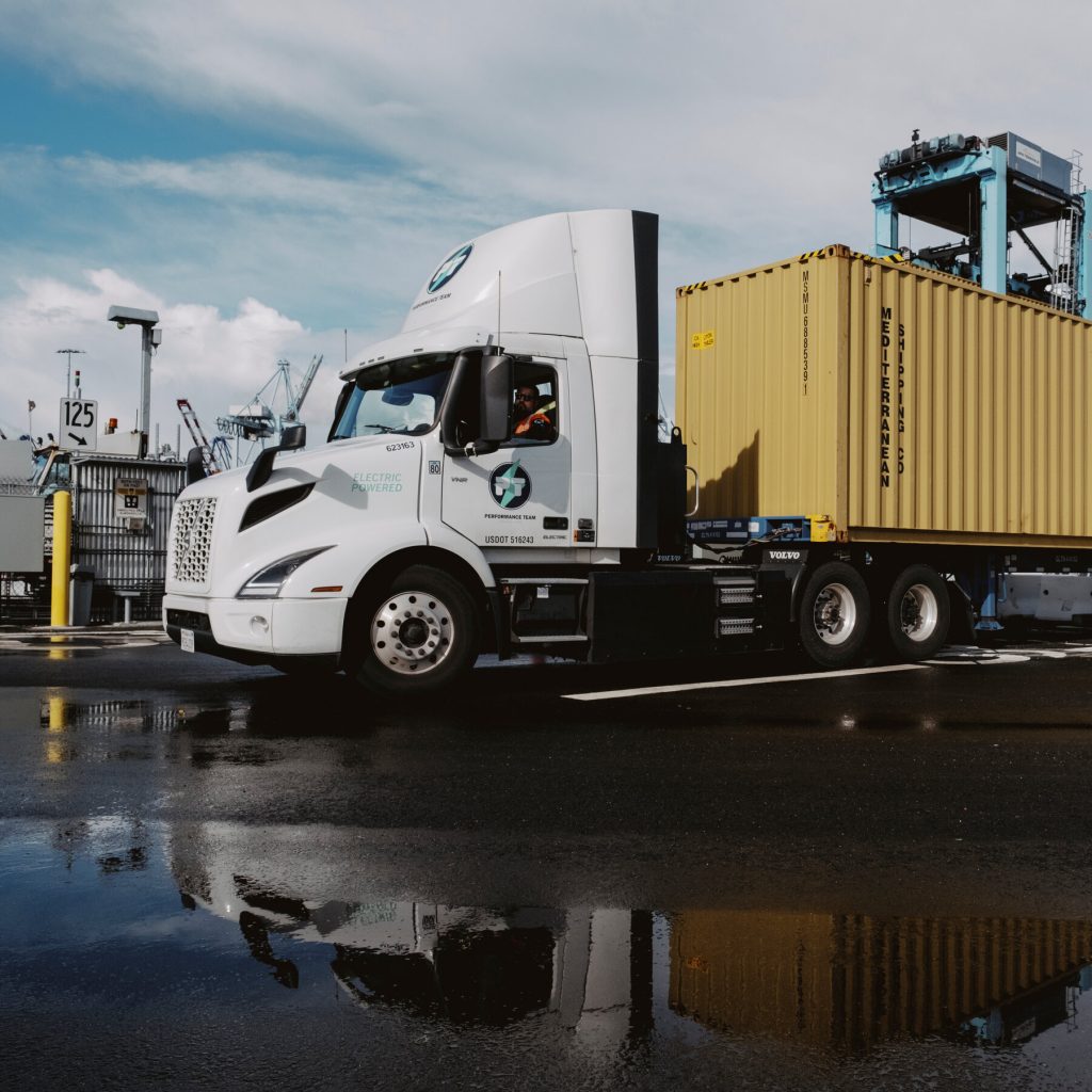 California Pushes Electric Trucks as the Future of Freight
