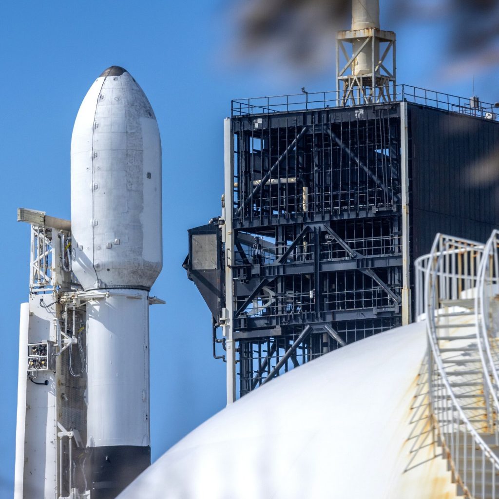 SpaceX Postpones Launch of Intuitive Machines Nova-C Moon Lander