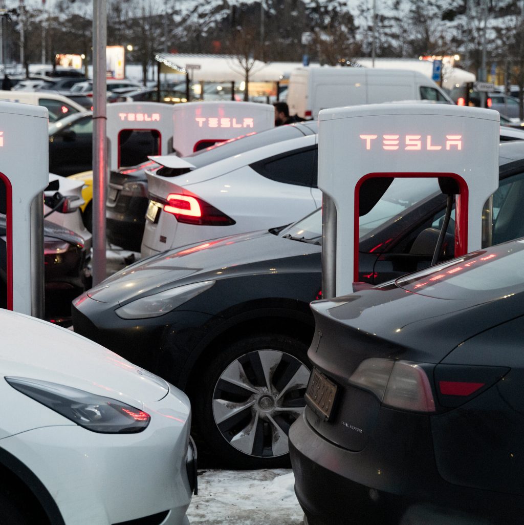 Tesla Strike in Sweden Highlights a Culture Clash